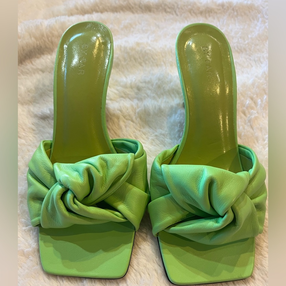 NWOB- Women’s By Far Lana Sandal size 35 (5)